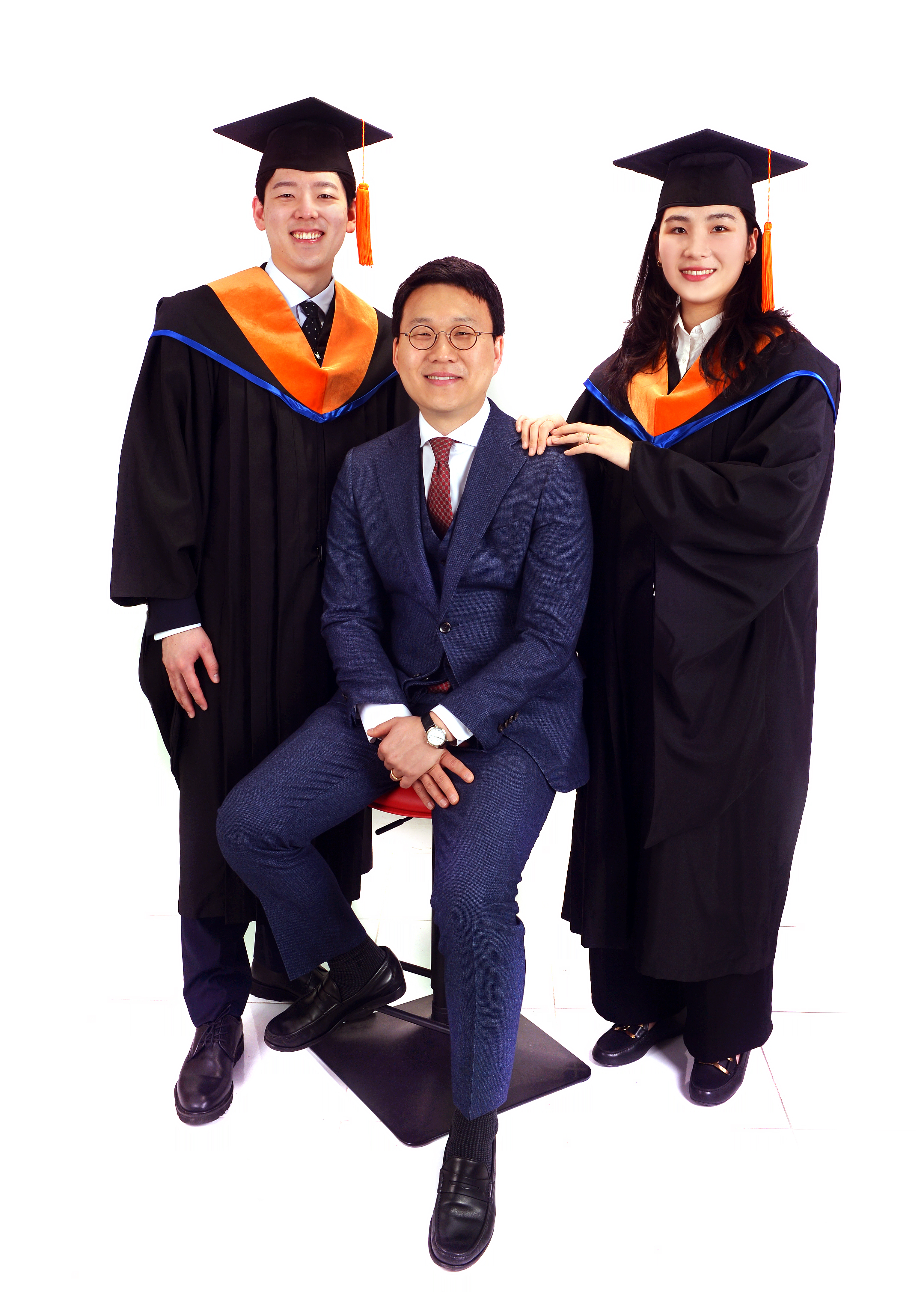 Graduation Photo for Kyungmin and Woosung